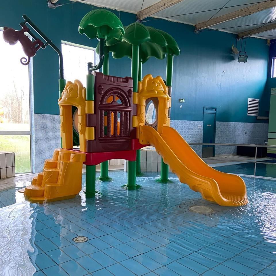 Cottage Chaleureux Dans Domaine Prive Signy-le-Petit Kültér fotó
