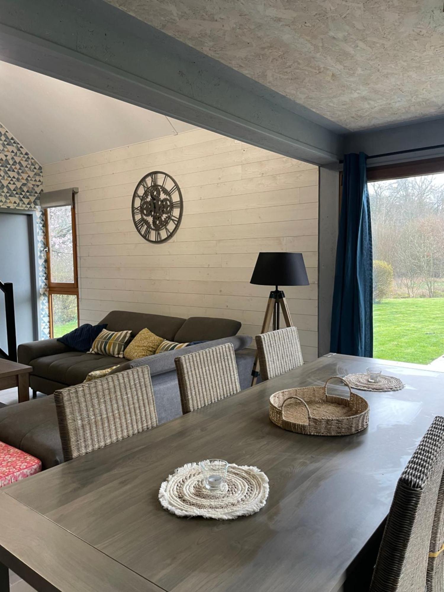Cottage Chaleureux Dans Domaine Prive Signy-le-Petit Kültér fotó