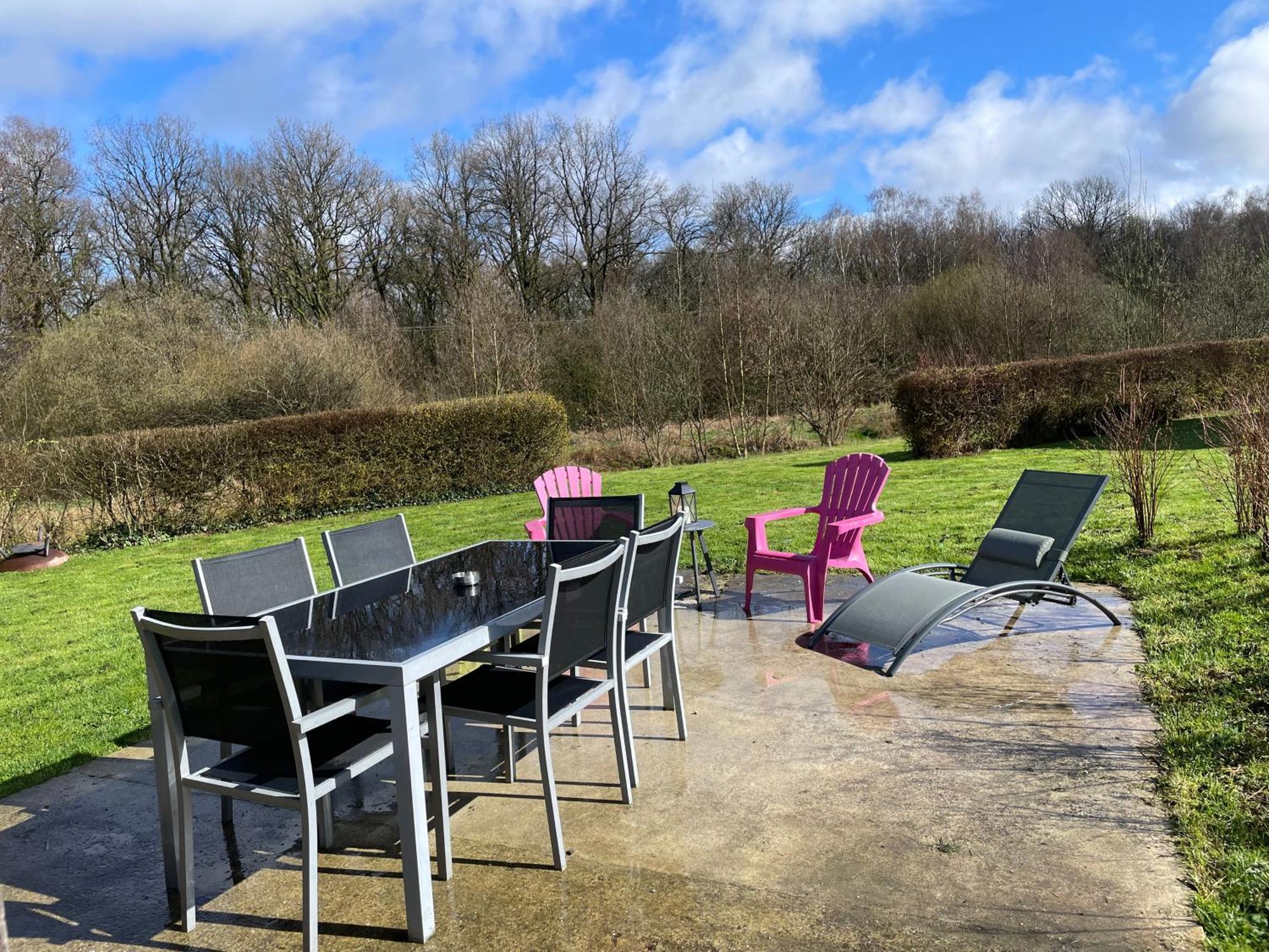 Cottage Chaleureux Dans Domaine Prive Signy-le-Petit Kültér fotó