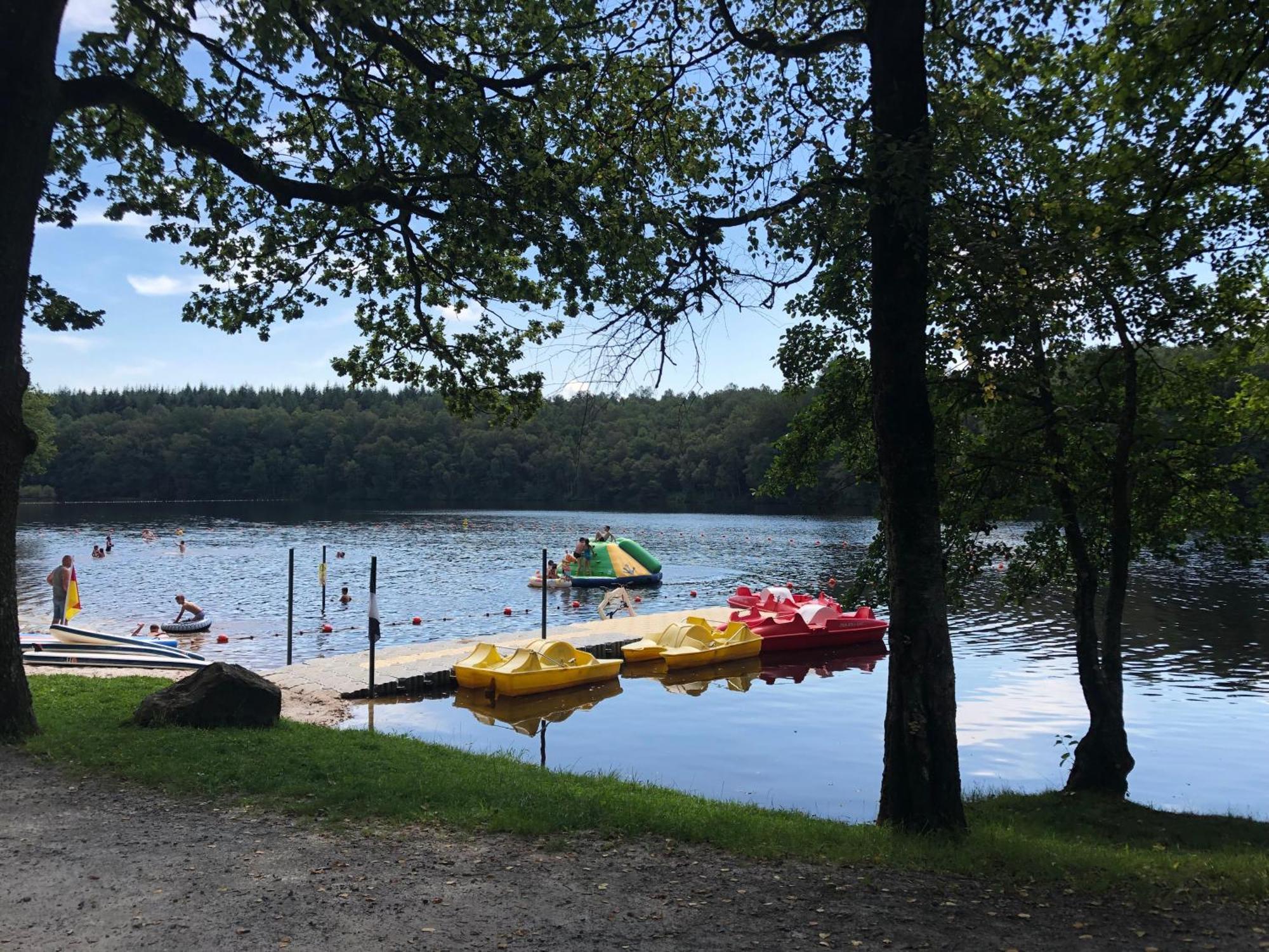 Cottage Chaleureux Dans Domaine Prive Signy-le-Petit Kültér fotó