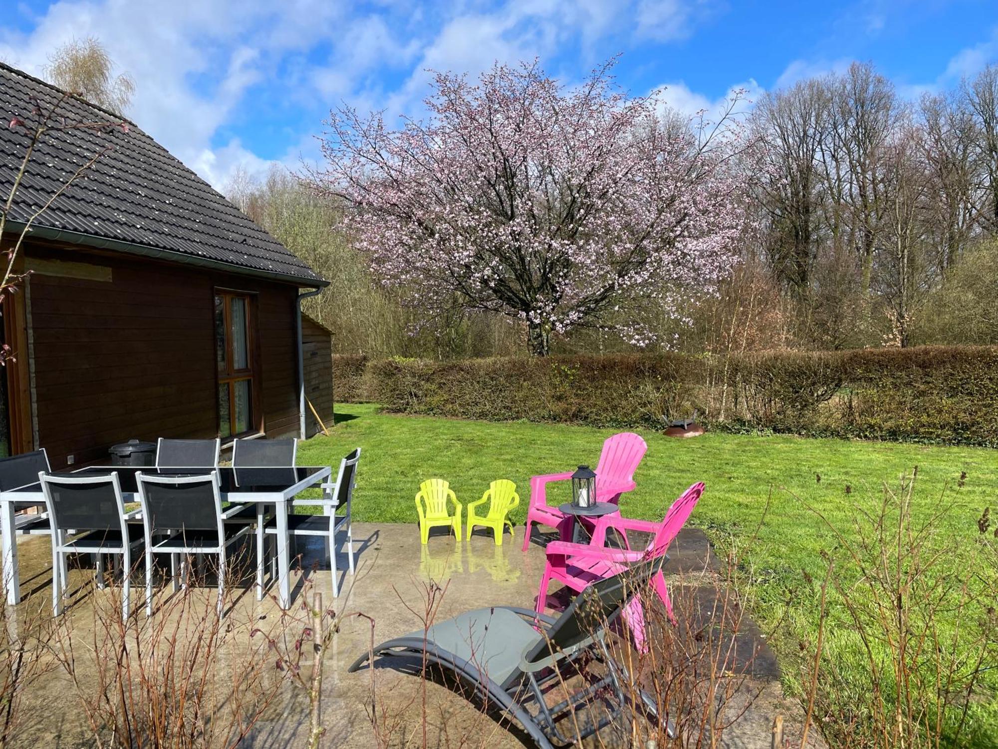 Cottage Chaleureux Dans Domaine Prive Signy-le-Petit Kültér fotó